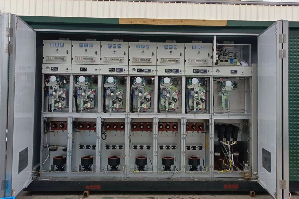 How Does a Gas Insulated Switchgear (GIS) Work? How Does a Gas Insulated Switchgear (GIS) Work?